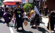 Santri Ponpes Peduli Sampah di Car Free Day Kota Temanggung