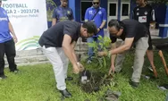 LIB dan Pegadaian Tanam Pohon Bareng Suporter PSIM Jelang Pertandingan Lawan Semen Padang