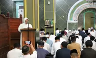  Bupati Salat Idul Futri di Masjid Agung Purworejo