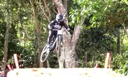 Andy Prayoga Buat Kejutan, Menang Spektakuler di Seri Pembuka 76 Indonesian Downhill 2025 di Kudus