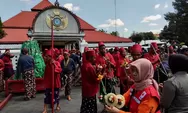 Ada Hal Baru di Grebeg Besar Kraton Yogyakarta 2025 Sekda DIY 'Nyadhong' Ubarampe Gunungan