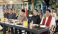 Pemutaran Film Dokumenter di Dusun Nglarang, dalam Ruang Religius Pek Bung Dimainkan Sebagai Ungkapan Syukur