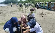 Jelang Hari Pahlawan, Gentara Ajak Ratusan Mahasiswa Lakukan Aksi Bersih Pantai dan Tanam Pohon di Pantai Maron