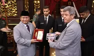 Dukung Perjuangan Palestina, Prabowo Terima 22 Mahasiswa Palestina Penerima Beasiswa di Unhan RI