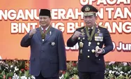 Terima Tanda Kehormatan Bintang Bhayangkara Utama dari Kapolri, Prabowo Subianto Disambut Jajaran Hormat Senjata dan 4 Kuda Polisi Perempuan