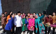 Serunya Prabowo Selfie Bareng Iriana dan Ibu-ibu di IKN