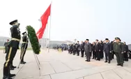 Kunjungan Perdana ke China, Presiden Prabowo Bersama Delegasi Indonesia Kunjungi Monumen Pahlawan Rakyat di Beijing