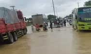 Banjir Warureja Tegal Rendam Jalur Pantura, Antrean Kendaraan Dari Jakarta Mengular Panjang