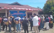 Kecewa Pergantian PLT Kadis PUPR Papua Tengah, ASN  Palang Kantor