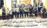Hadang Massa dari Tolikara di Dua Tempat, Polres Jayawijaya Sita 240 Senjata Tajam