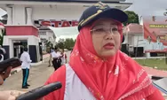 Wabup Merauke Berikan Bantuan kepada 75 Kelompok Binaan Program Pekarangan Lestari