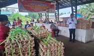 Pemkab Waropen Gelar Pasar Murah di Distrik Wapoga, Jawab Kebutuhan Warga Jelang Natal
