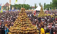 Pesta Durian Lur! Ada 2.024 Durian Gratis untuk Pengunjung Lolong Culture Festival 2024 Pekalongan