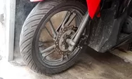 Jangan Tunggu Kempis, Ini 5 Risiko Ban Motor Kurang Angin yang Perlu Diwaspadai