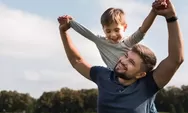 Seputar Parenting: Ayah Jangan Lewatkan  Tahap Tumbuh Kembang Anak, Ini Alasannya