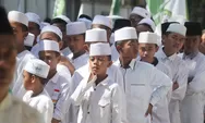 Beginilah Lirik Nadzom Alala yang Berisi 6 Syarat Menuntut Ilmu Menurut Imam Syafii, Yuk Simak, Nyanyikan, Hafalkan dan Amalkan!