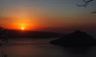 Melihat Sunset Terbaik di Negeri Seribu Moko, Alor NTT