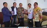 Ketua Dewan Pers Apresiasi Buku Ambang Sandyakala Jurnalisme Karya Ketua SMSI DIY Jafarudin