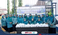 Ketua TP PKK Kabupaten Sampang Salurkan Ratusan Takjil di Bulan Suci Ramadhan 1447H