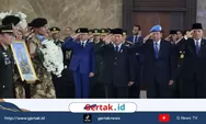 Momen Haru Prabowo Peluk dan Cium Putra Prajurit TNI yang Gugur di Lebanon
