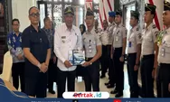 12 Taruna PTDI-STTD Undur Pamit ke Bupati Sampang Usai Riset Transportasi