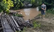 Jembatan Penghubung Antar Desa di Nanga Ngeri Hanyut Diterjang Banjir, Aktivitas Warga Lumpuh Total