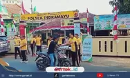 Polsek Indramayu Gelar Jumat Berkah, Bagikan Makanan Siap Santap kepada Warga