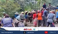 Warga Dukuh Petungkon Gelar Gerakan Semen Rakyat, Perbaiki Jalan Secara Swadaya