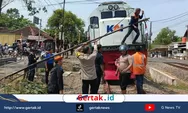 Tiang Kabel WiFi Ambruk ke Rel, Perjalanan Kereta di Sragi Sempat Tertahan