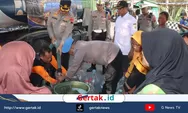 Atasi Krisis Air di Musim Kemarau, Polres Pekalongan Salurkan Bantuan Air Bersih untuk Warga Desa Brondong