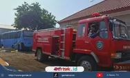 BUKAN KEBAKARAN! DAMKAR INDRAMAYU TURUN GUNUNG, 9 PERSONEL JUNGKIR BALIK SELAMATKAN BUS UNESA YANG 2 TAHUN TERJEBAK TANAH