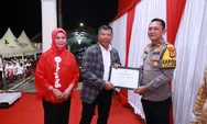 Amankan Nobar Piala Dunia 2026, Kapolsek Ujung Bulu Terima Penghargaan dari Bupati Bulukumba