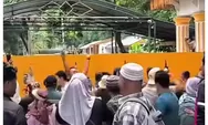 Temui Massa yang Menuntut Bansos Pascabanjir, Bupati Langkat Bakal Ajak Warga untuk Bertemu Menteri Sosial Bupati Langkat, Syah Afandin, sempat menemu