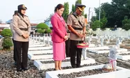 Ingat Perjuangan Pendahulu Polri , jajaran Polres Tegal kota Ziarah ke TMP dan Tabur Bunga