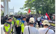 Demo Tolak Tempat Hiburan Malam Helen,s Night Mart di Kota Tegal