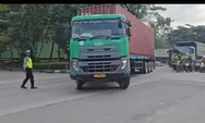 Polisi Sekat Truk Sumbu Tiga di Semarang, Antisipasi Kepadatan Arus Mudik