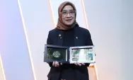 Menteri Rini Widyantini Terima Penghargaan Sekar Agni Negeri 2026