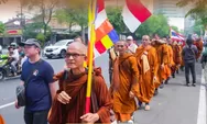 Gubernur Jatim Sambut Rombongan 57 Bhikkhu Lintas Negara di Grahadi