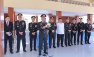 Usai Upacara HUT RI Ke-81, Kapolda NTB Lepas 8 Truk Bantuan Korban Gempa NTT