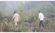 Prabowo Cek Langsung Karhutla di Kubu Raya, Beri Semangat Petugas di Tengah Asap