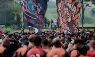 Berikan Dukungan Kuat Jakmania Sambangi Persija Training Ground