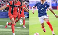 Bintang Sepak Bola Rame-rame Pakai Sepatu Merah Muda