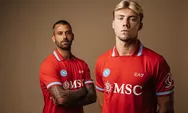 Napoli Pamerkan Seragam Ketiga Merah Tua dari Rumah Mode Emporio Armani