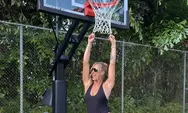 Aryna Sabalenka Tampil Memukau saat Bermain Basket 