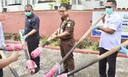 Dari Narkotika hingga Senjata Api, Kejari Mentawai Musnahkan 60 Barang Bukti