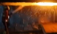 Gudang Kayu dan Barang Bekas di Padang Terbakar, Api Nyaris Serempet Dua Bangunan Lainnya