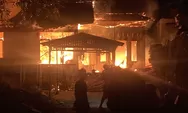 Kebakaran Hebat Tengah Malam, Rumah di Batu Gadang Padang Ludes dengan Kerugian Capai Rp800 Juta