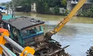 Jalur Selaju Sampan Terancam Terganggu, Empat Bangkai Kapal di Batang Arau Dibongkar