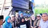 Tinggal di Pondok Kayu, Keluarga dengan 3 Anak di Padang Pariaman Dapat Bantuan Bedah Rumah