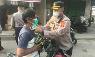 Kabut Asap Karhutla di Padang, Polsek Koto Tangah Dua Hari Berturut-turut Bagikan Masker Gratis